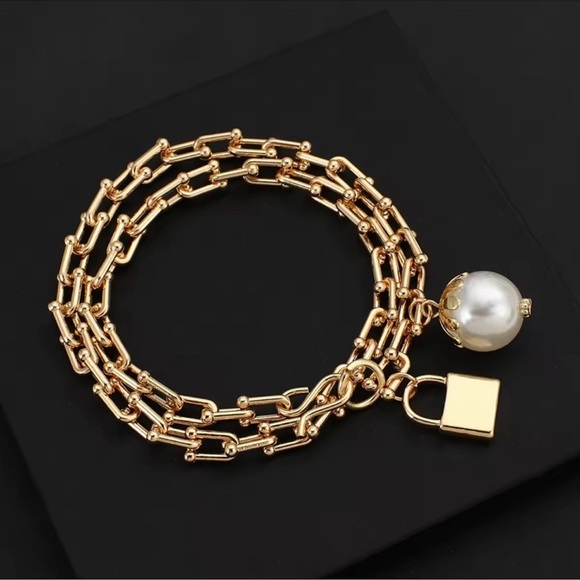 Graduated Link Elegant Gold Chain Lock Pearl Charm - Picture 3 of 11